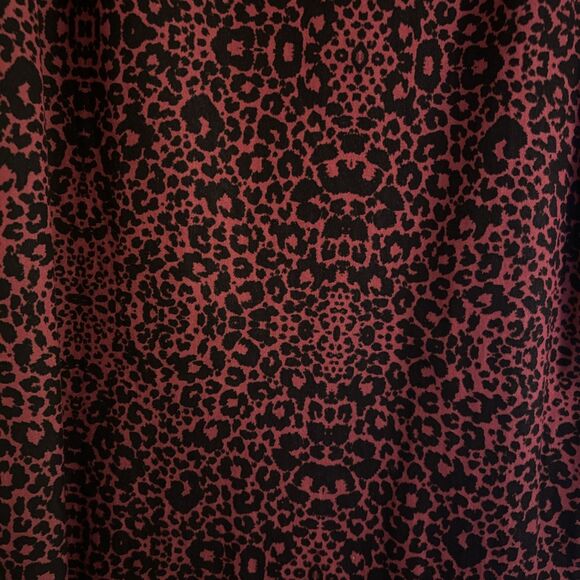 Halogen Size 8 Leopard Print Pencil Skirt Burgundy Black Knee Length - Picture 3 of 5